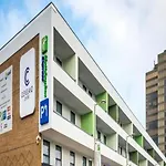 Express - Centre Square By Ihg Hotel 3*