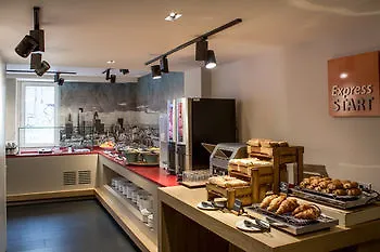 Express - Centre Square By Ihg Hotel