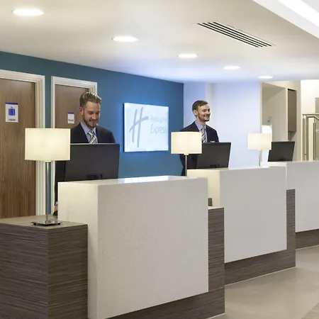 Express - Centre Square By Ihg 호텔 3*